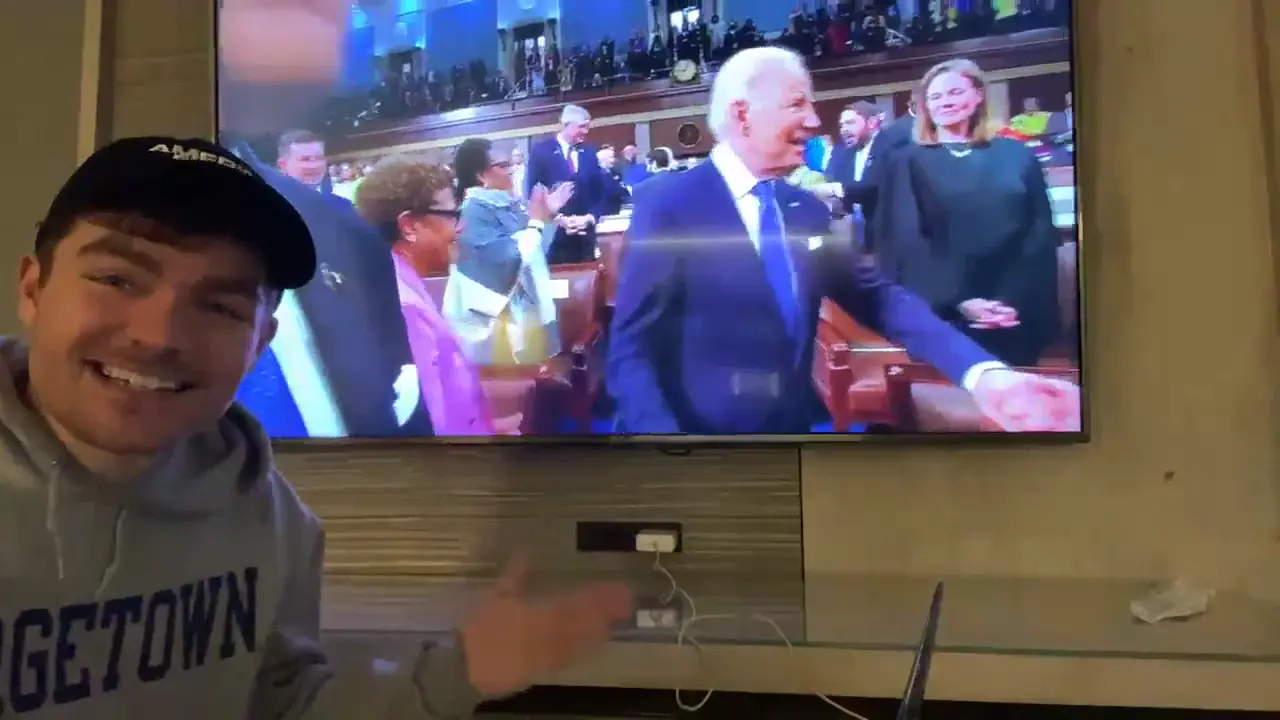 TRUDEAU = Hitler - Whites BANNED From Protesting, Police MURDER Helpless Woman