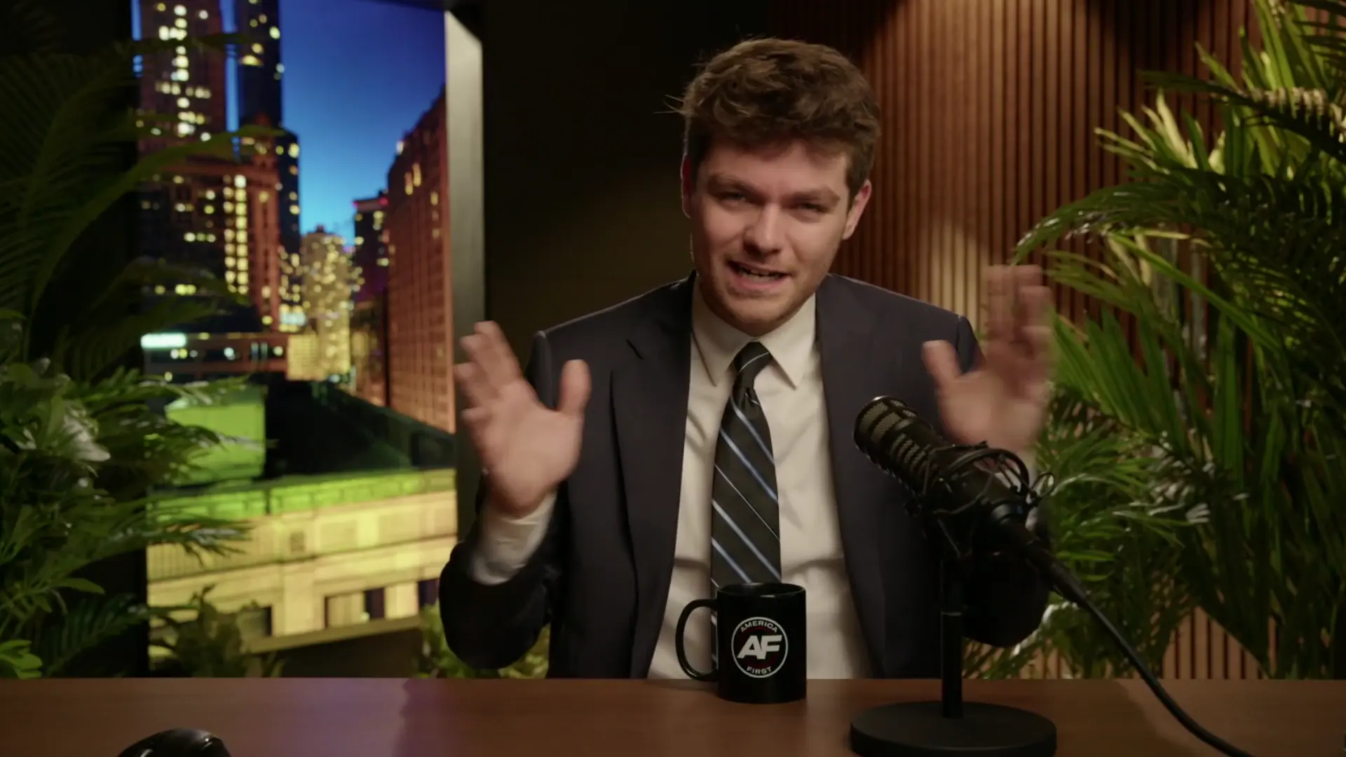 UK RACE RIOTS??? CIVIL UNREST Spreads After African STABBING SPREE