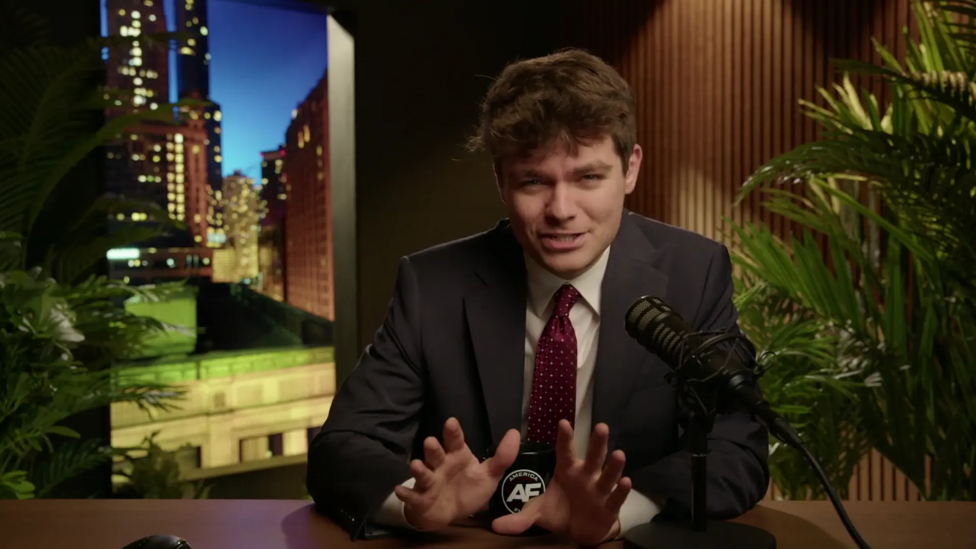 LACIVITA TO BE FIRED???? Trump FURIOUS Over STALLING Campaign