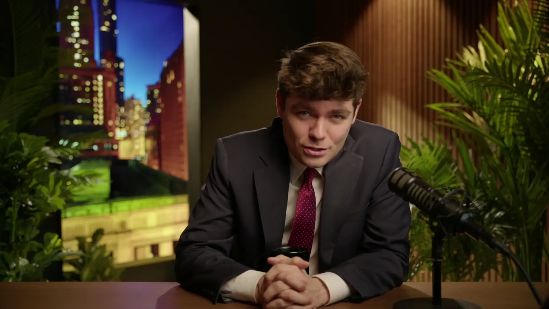 DC PLANE CRASH??? Airliner COLLIDES With Military Helicopter, Killing Dozens