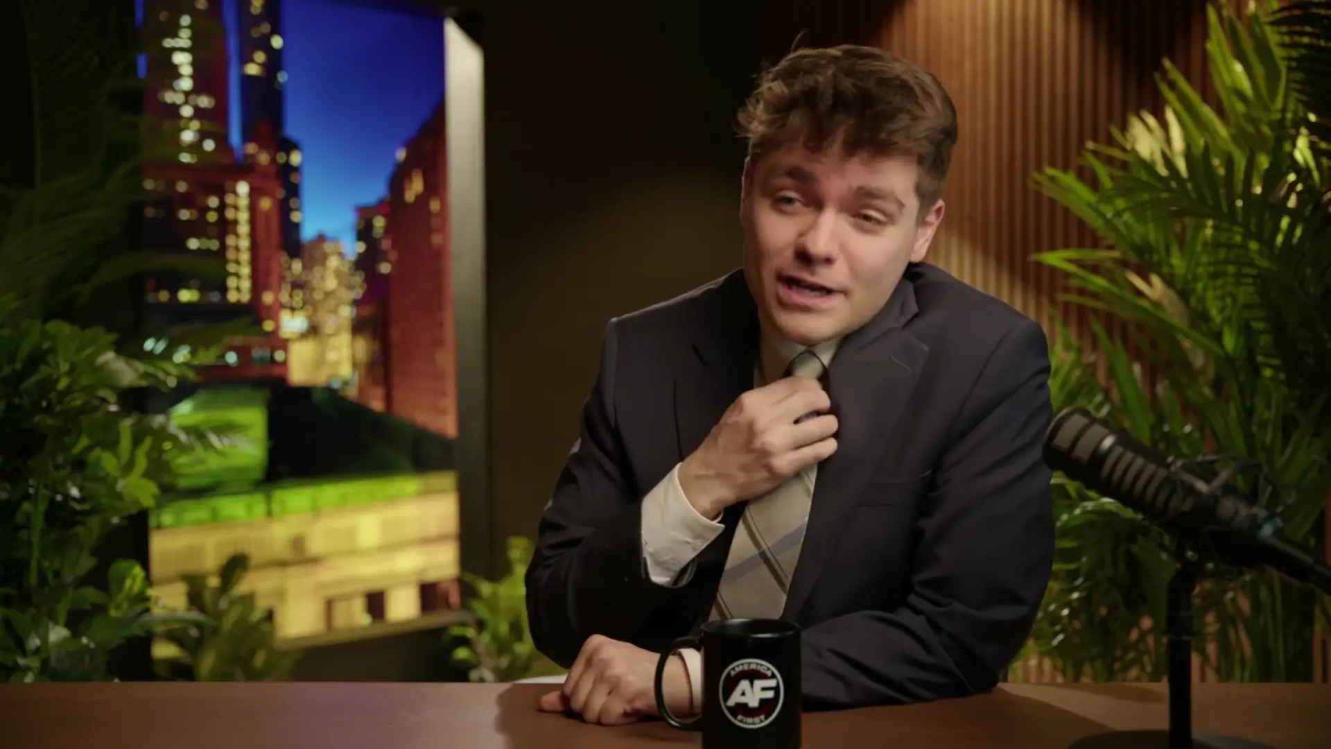 GAZA WAR RETURNS??? Ceasefire COLLAPSES After Israel VIOLATES DEAL