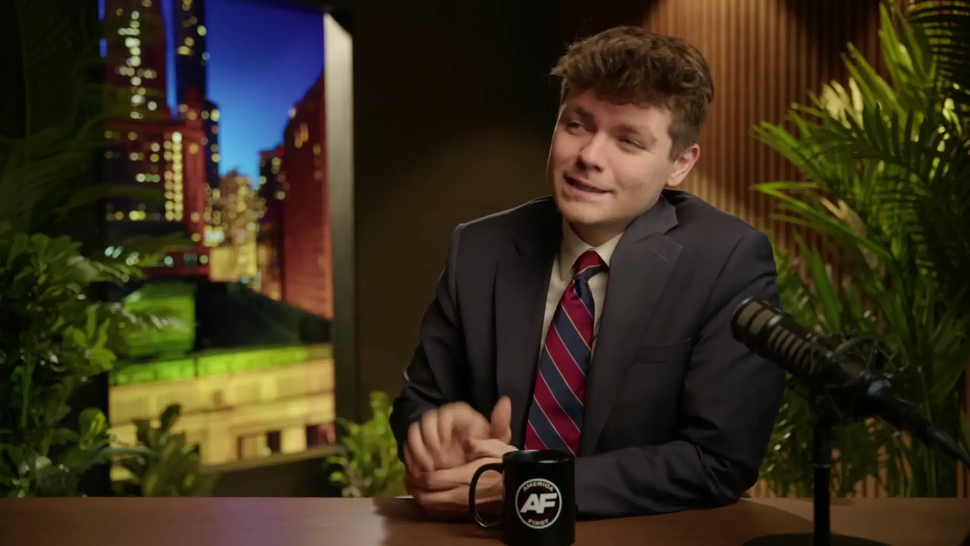 TRUMP ATTACKS MASSIE??? Trump Threatens To PRIMARY Rep. Massie Over CR Bill