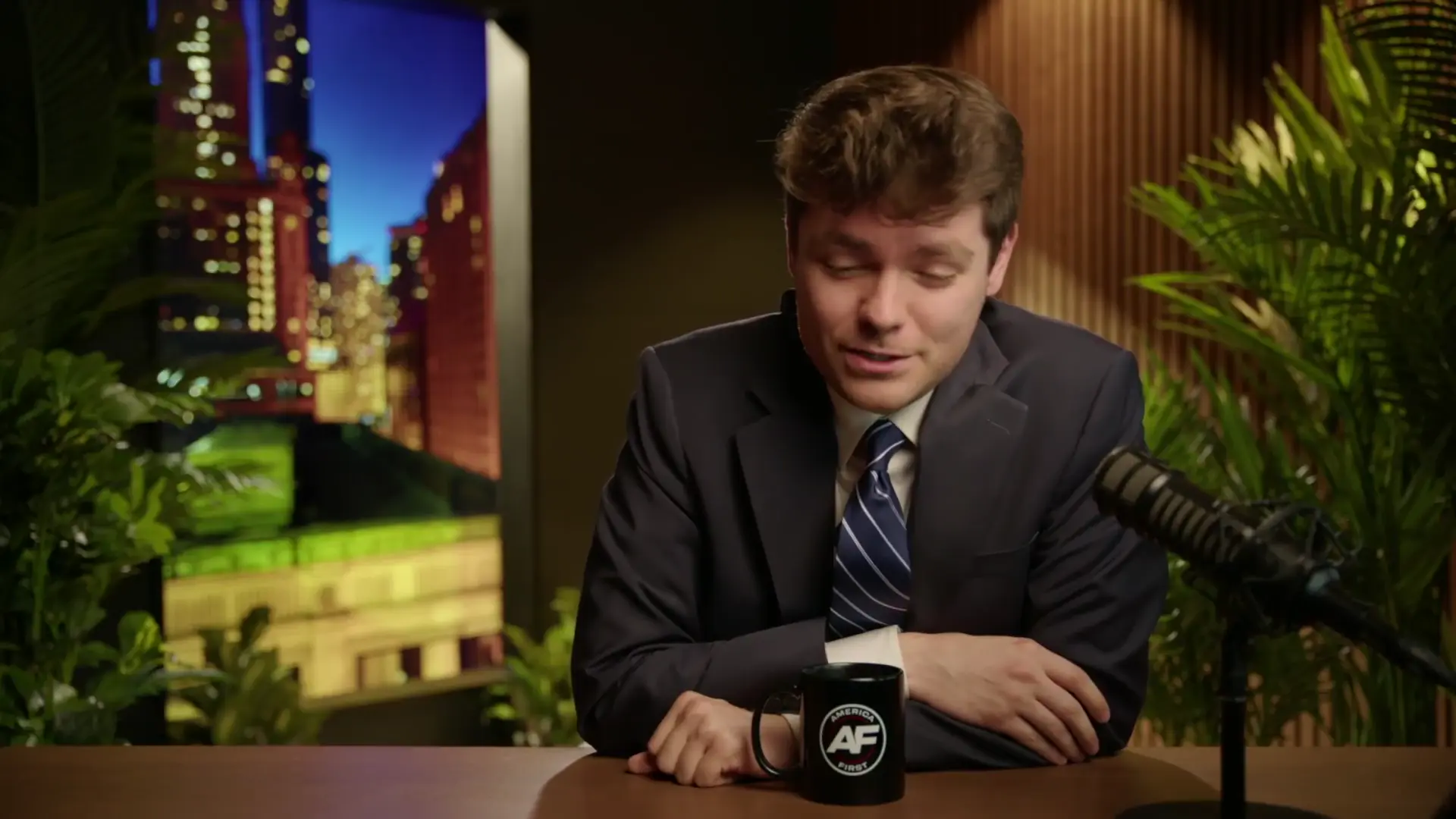 YEMEN PLANS LEAKED??? Trump's Signal Groupchat COMPROMISED By Journalist