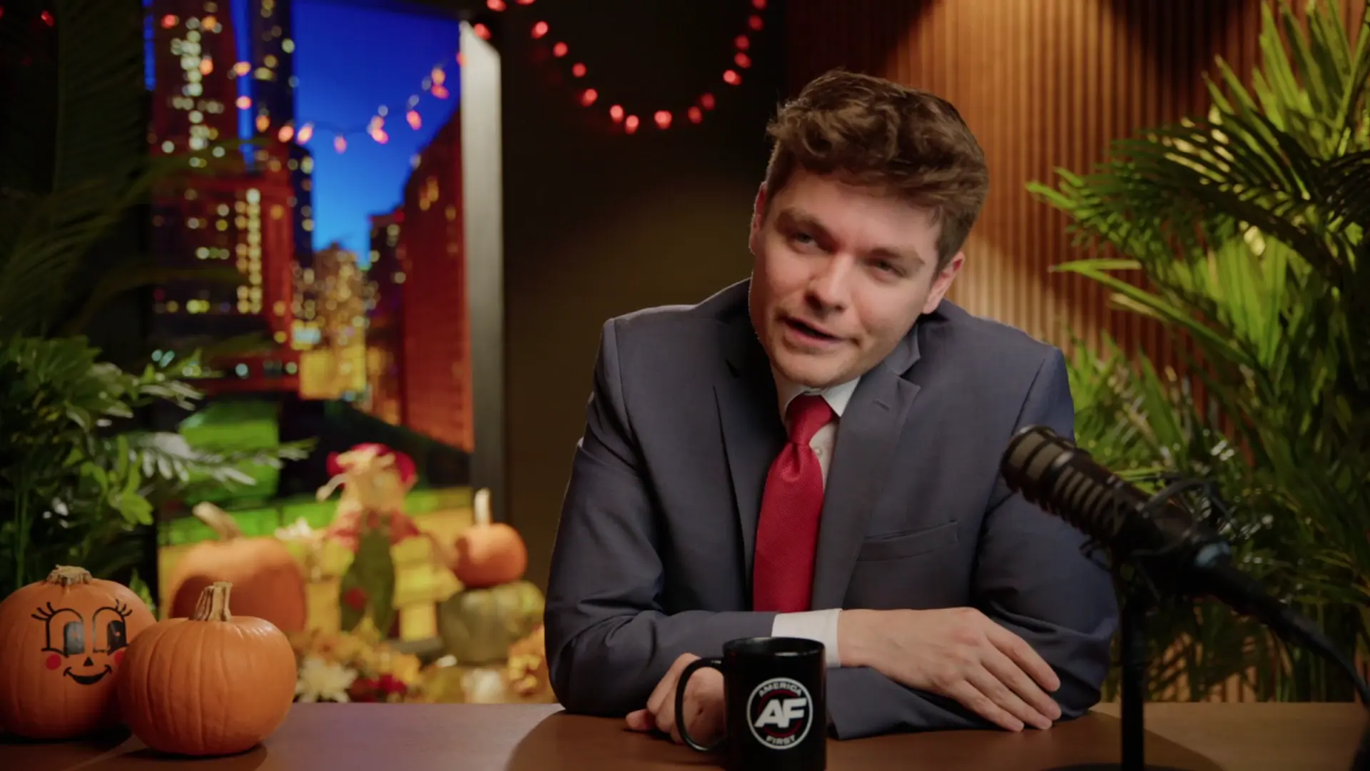 NATIONAL GUARD SHOT??? Afghan Refugee ATTACKS Soldiers In DC